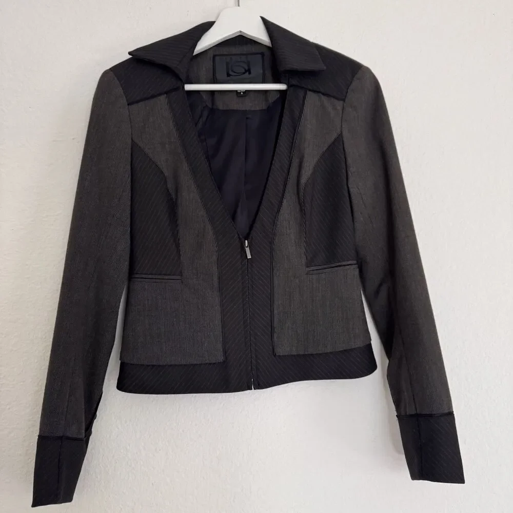 Bebe Collection Y2K Body Shape Half Zip Long Sleeve Collated Lined Grey Blazer 4